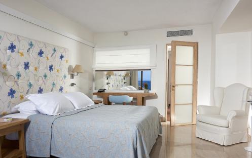 St. Nicolas Bay Resort-Classic Suite One Bedroom Sea View 2_ 17792